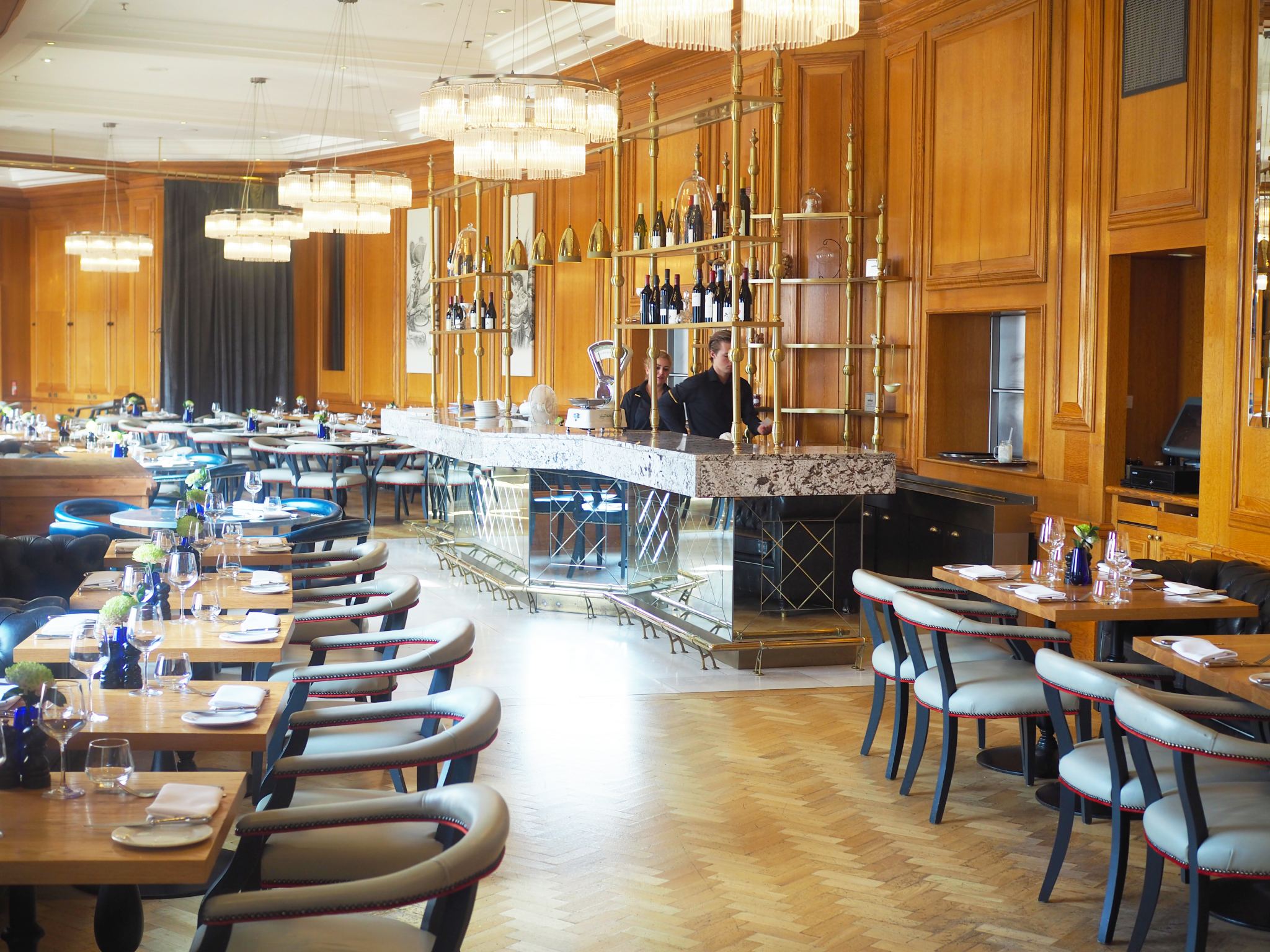 Marriott County Hall Hotel
