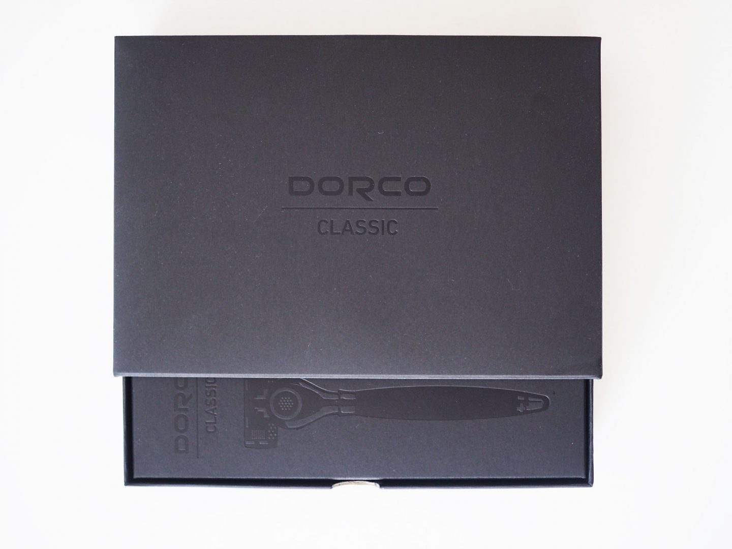 Close Shave With Dorco Classic Razor - Fresh And Fearless