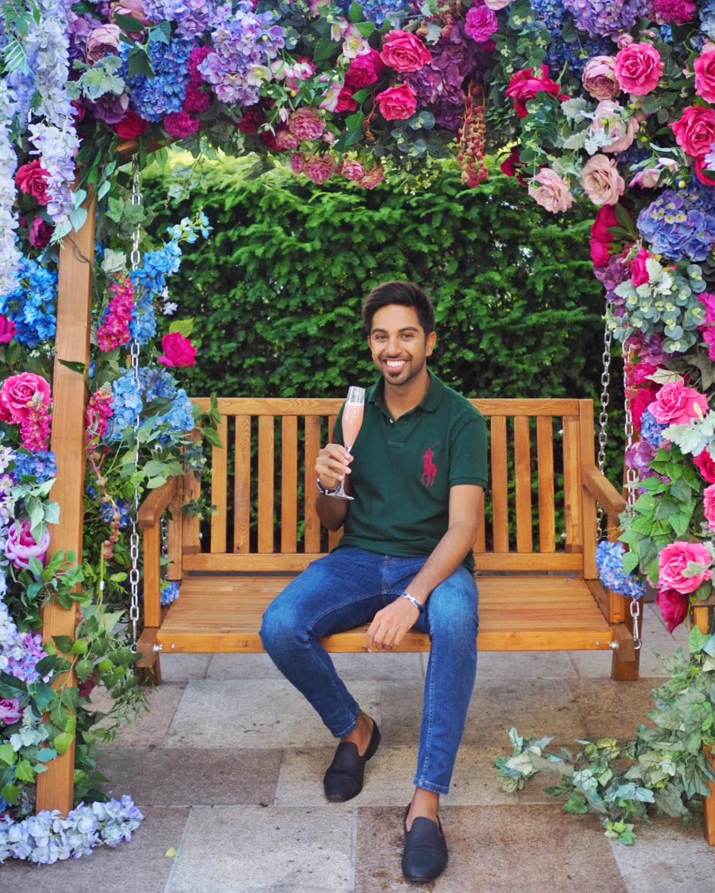 Four Seasons Park Lane Summer Terrace: Floral Swing with Peach Bellini